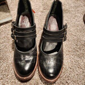 FREEBIRD RAMSAY SZ 7 LIKE NEW